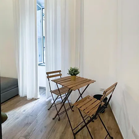Couette-café I Di Spaccanapoli Naples